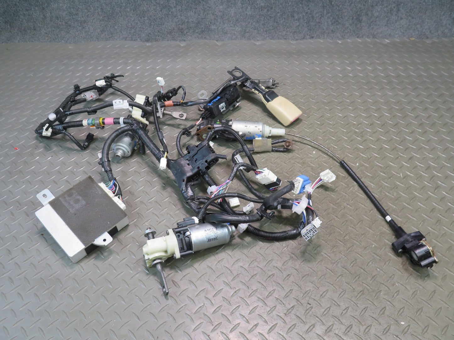 2008-2010 Lexus URJ201L LX570 Front Left Side Seat Control Module W/ Motors Set