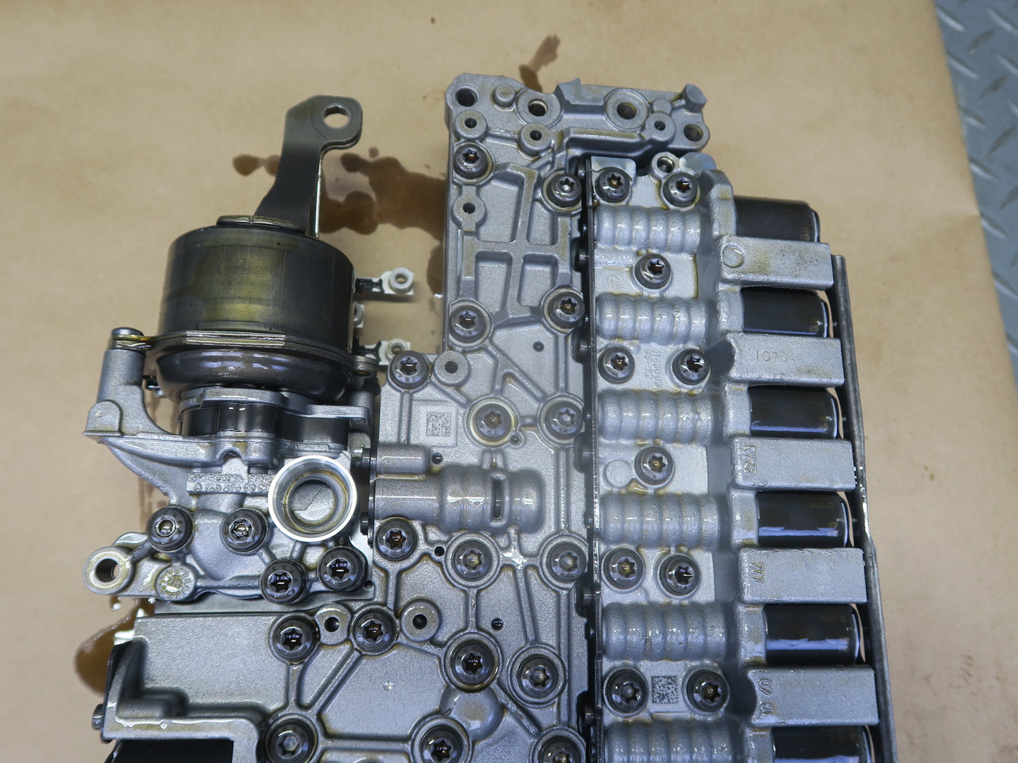 2017-2019 Mercedes X166 GLS450 9G-TRONIC Automatic Transmission Valve Body