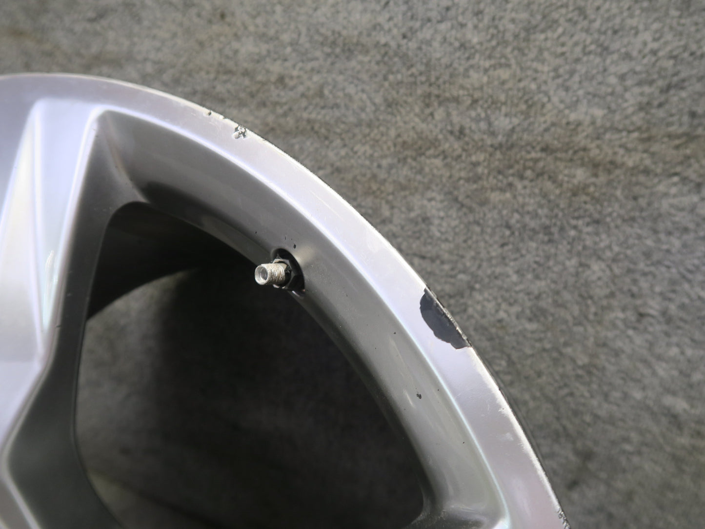 16-18 Chevrolet Camaro SS Rear Alloy R20 20" Wheel Rim 20x9.5JJ ET39 Silver OEM