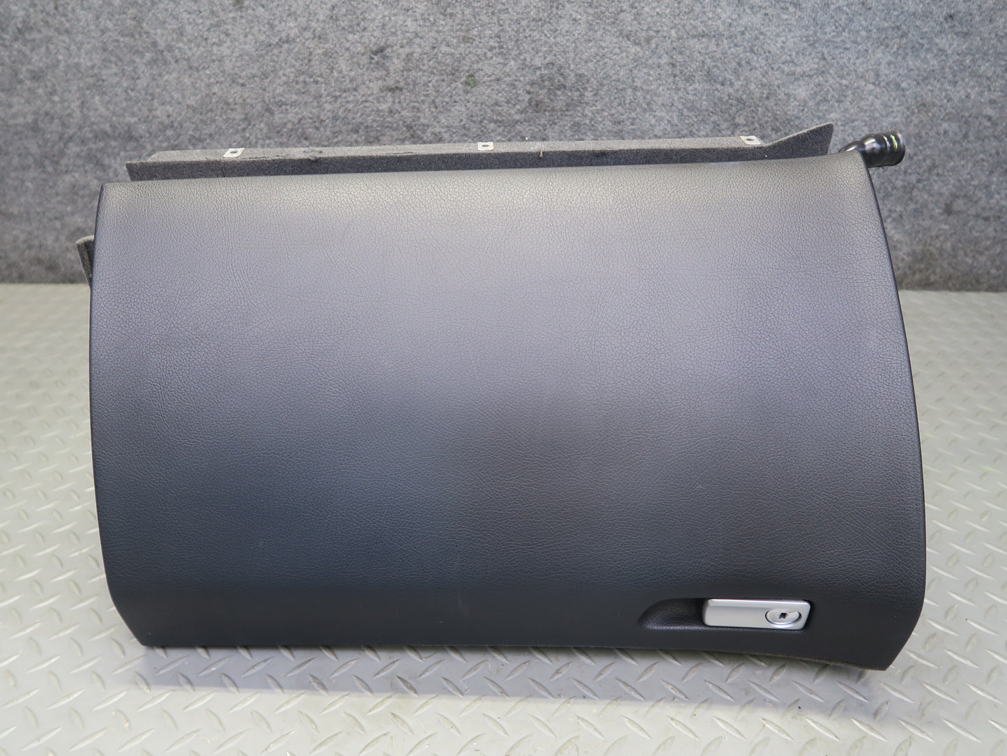 2013-2019 Mercedes X166 GLS450 Dash Front Right Glove Box Compartment Storage