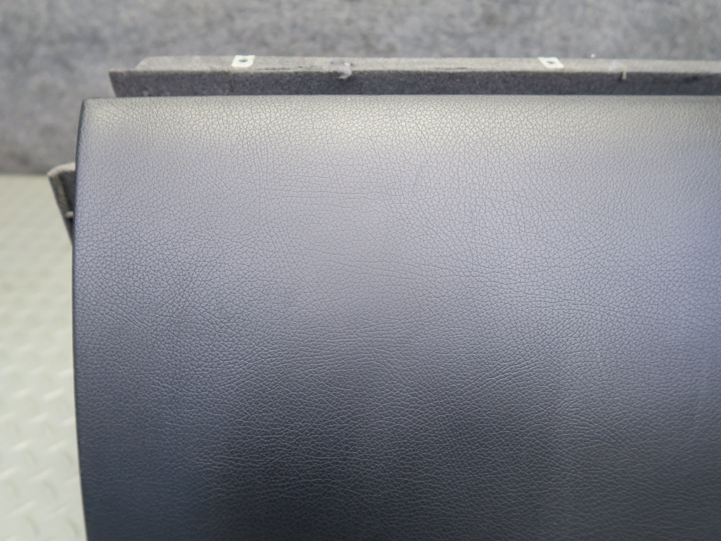 2013-2019 Mercedes X166 GLS450 Dash Front Right Glove Box Compartment Storage