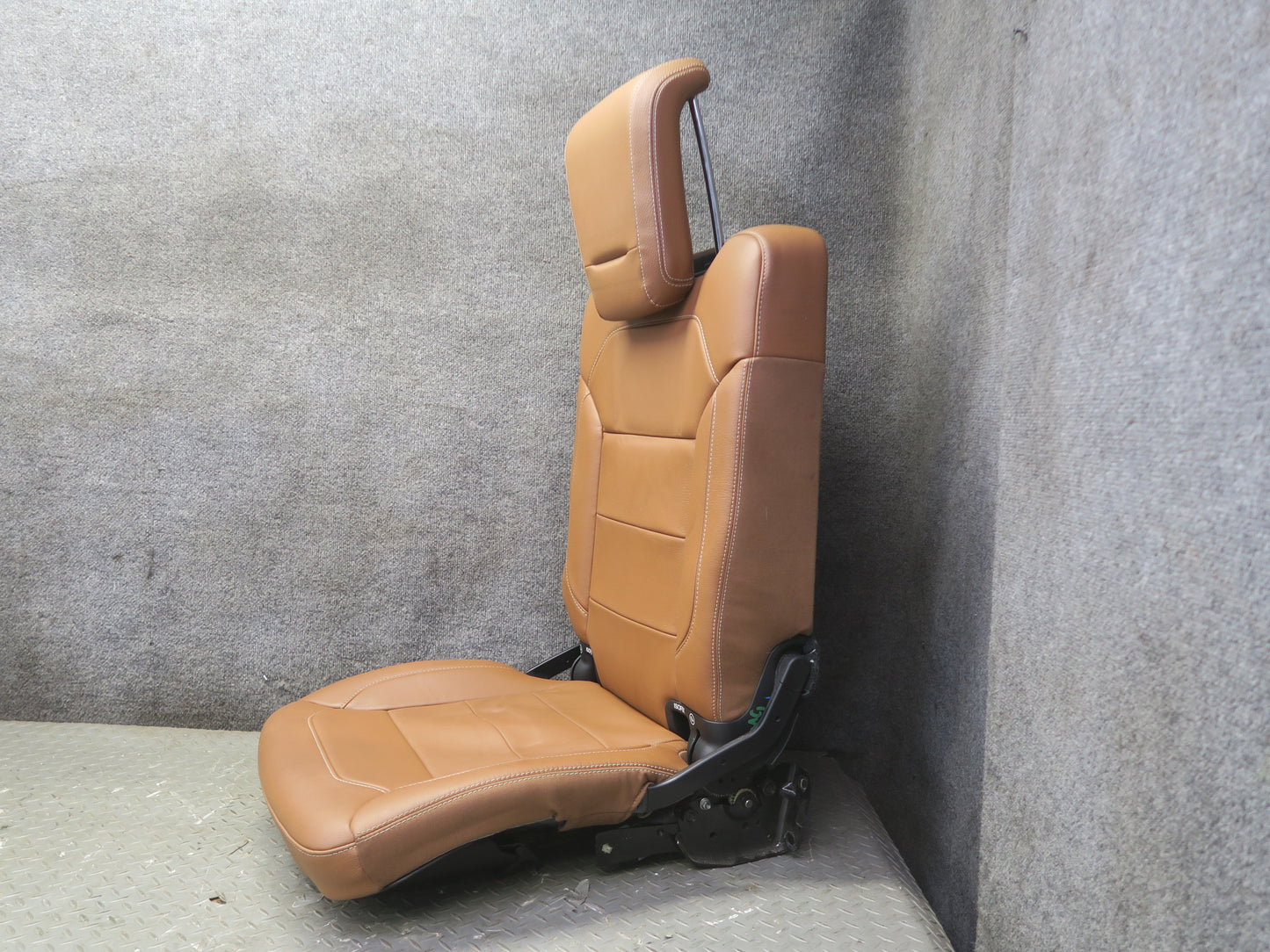 2017-2019 Mercedes X166 GLS450 Rear Third 3RD ROW Side Leather Seat Brown