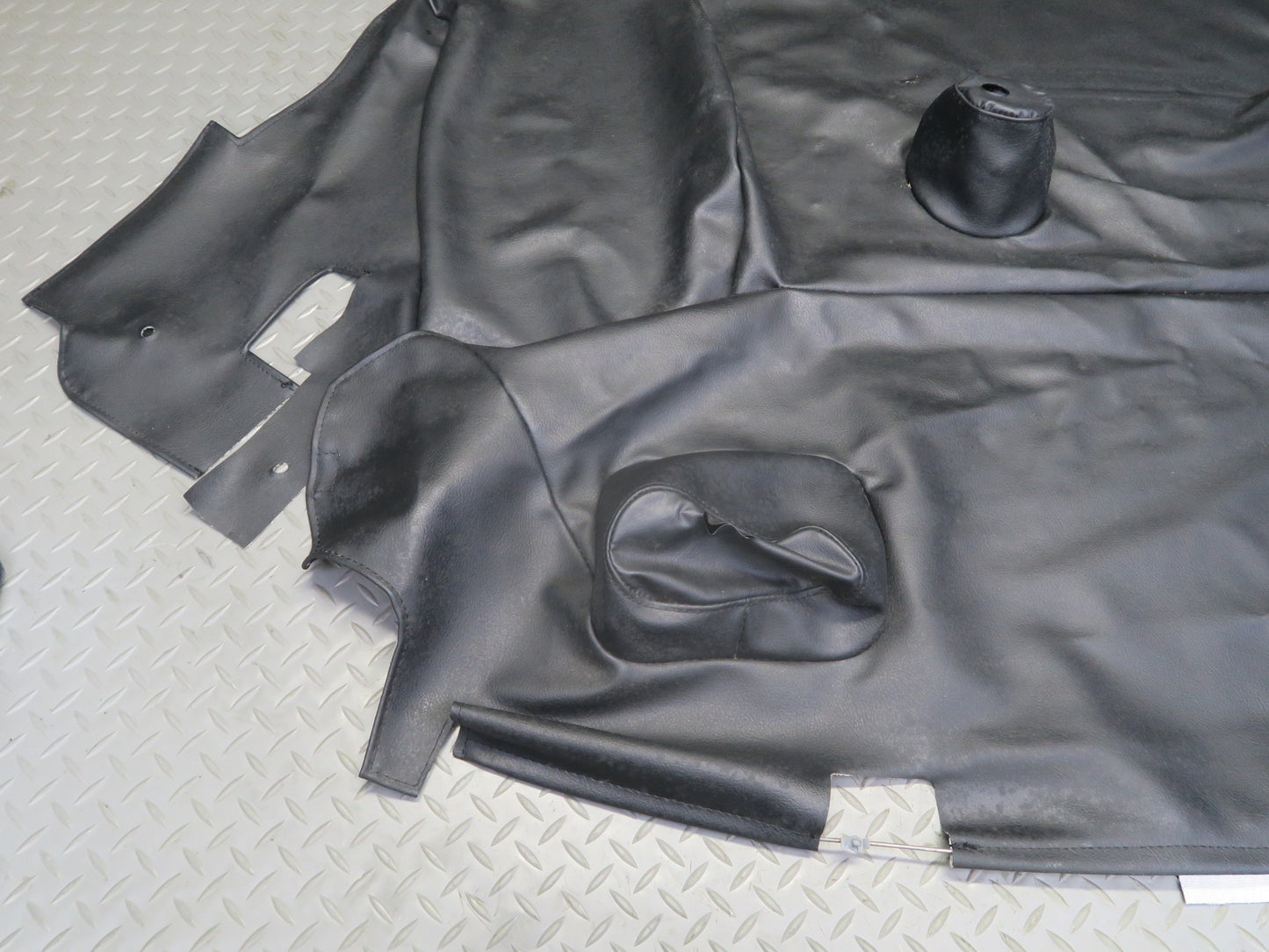 04-09 Nissan Z33 350Z Convertible TOP Roof Leather Compartment Liner Cover OEM
