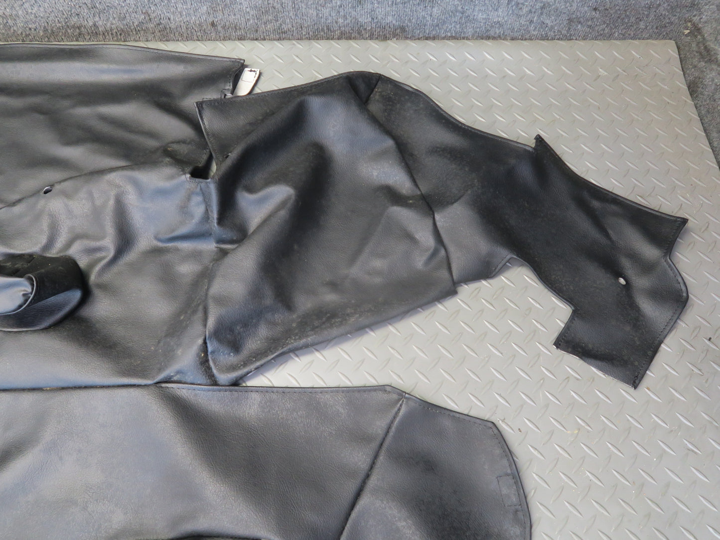 04-09 Nissan Z33 350Z Convertible TOP Roof Leather Compartment Liner Cover OEM