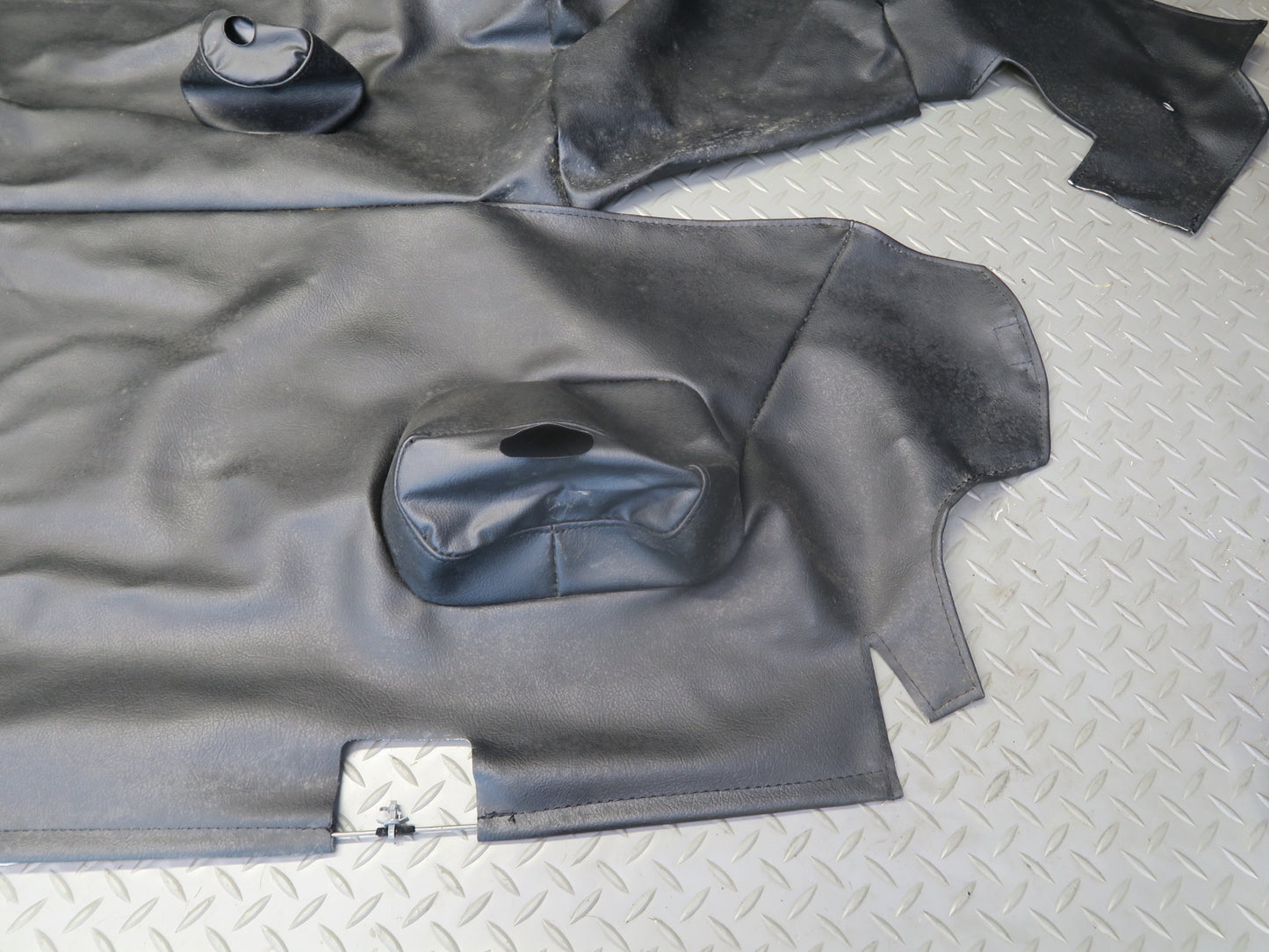 04-09 Nissan Z33 350Z Convertible TOP Roof Leather Compartment Liner Cover OEM