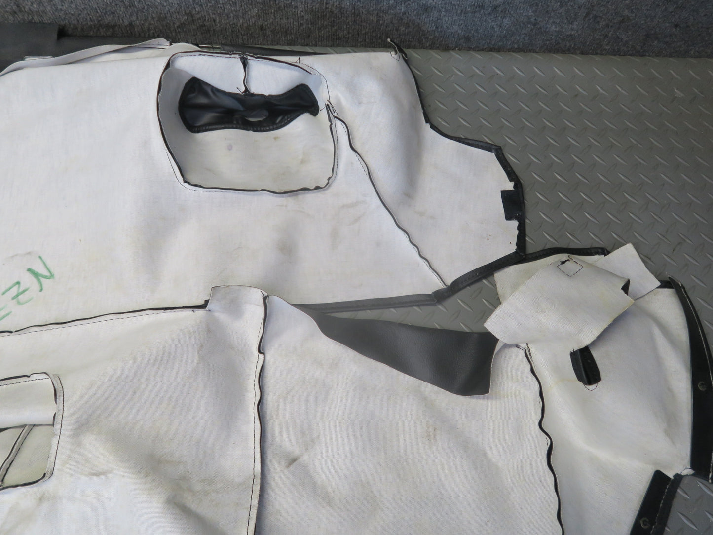 04-09 Nissan Z33 350Z Convertible TOP Roof Leather Compartment Liner Cover OEM