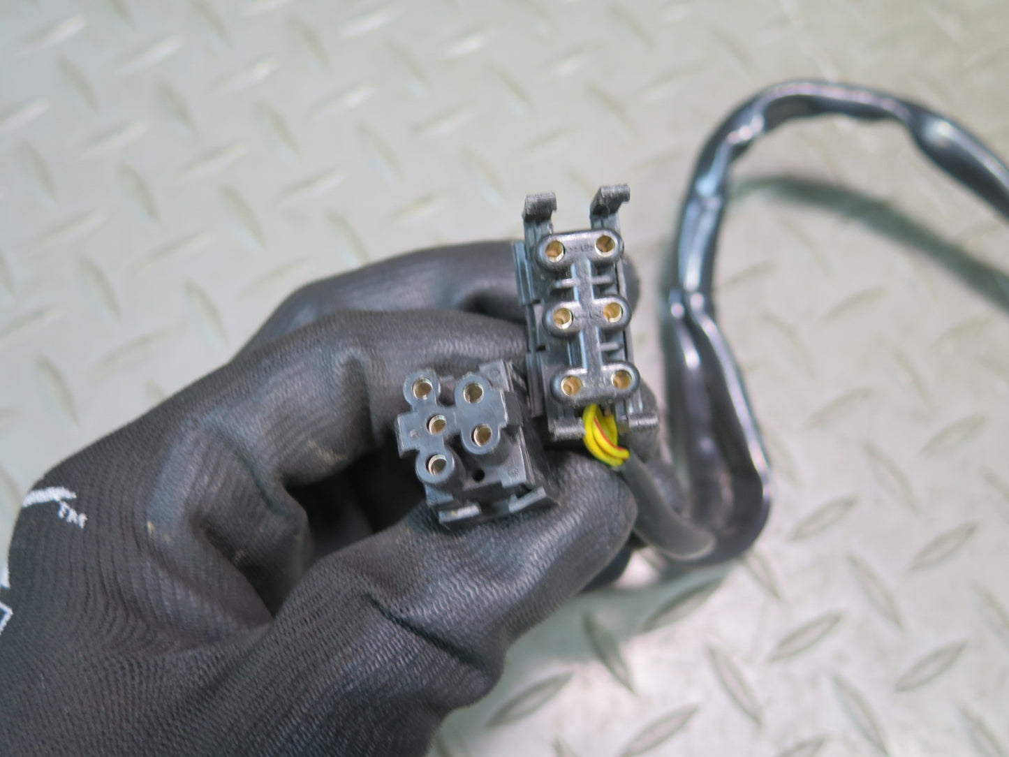 1987-1989 Porsche 928 S Left Driver Side Door Wire Wiring Harness