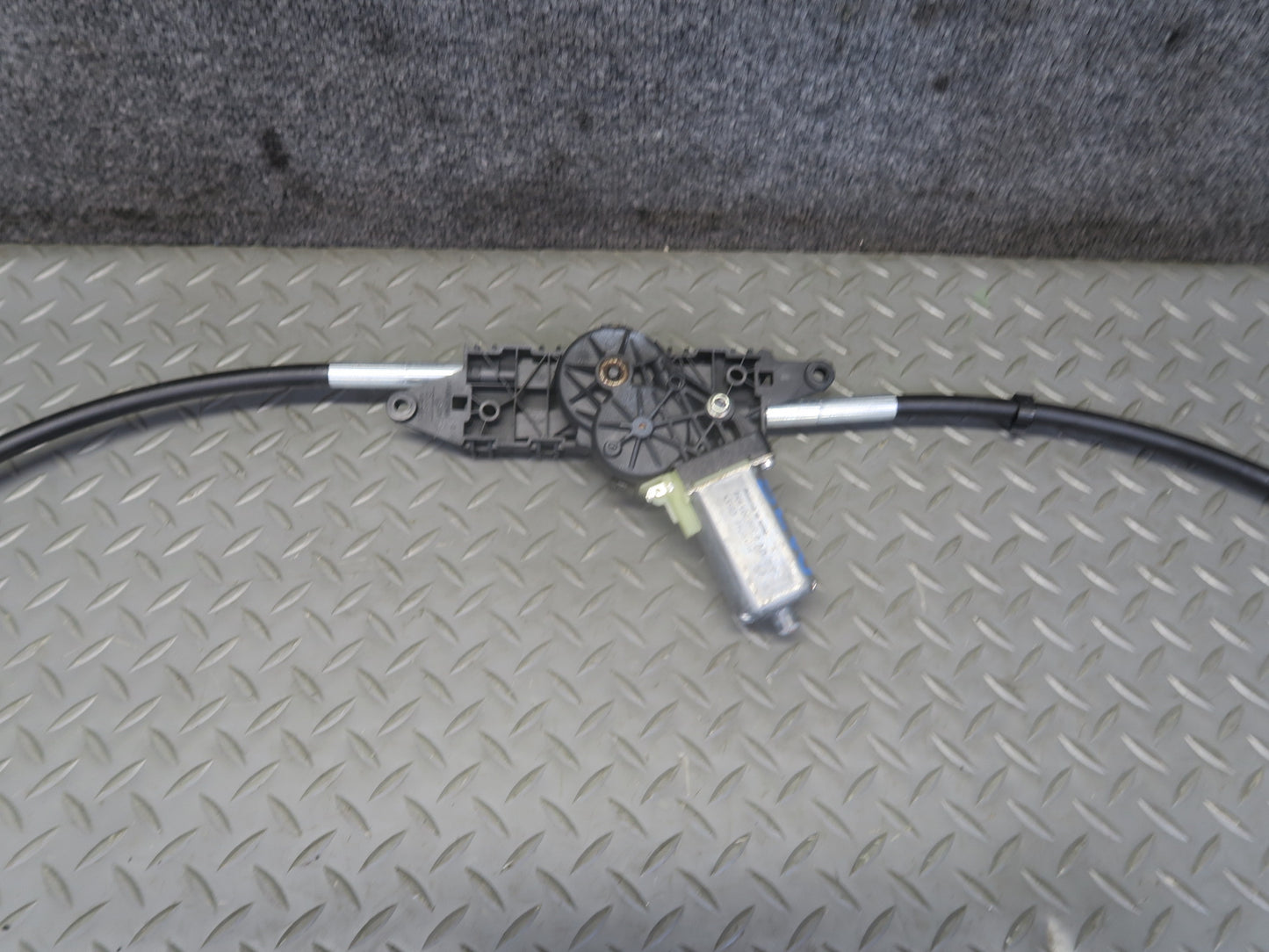 07-12 Mercedes R230 Sl-class Convertible TOP Roof Rear Flap Motor Assy Beige OEM