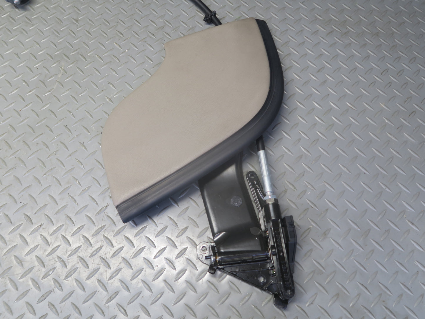 07-12 Mercedes R230 Sl-class Convertible TOP Roof Rear Flap Motor Assy Beige OEM