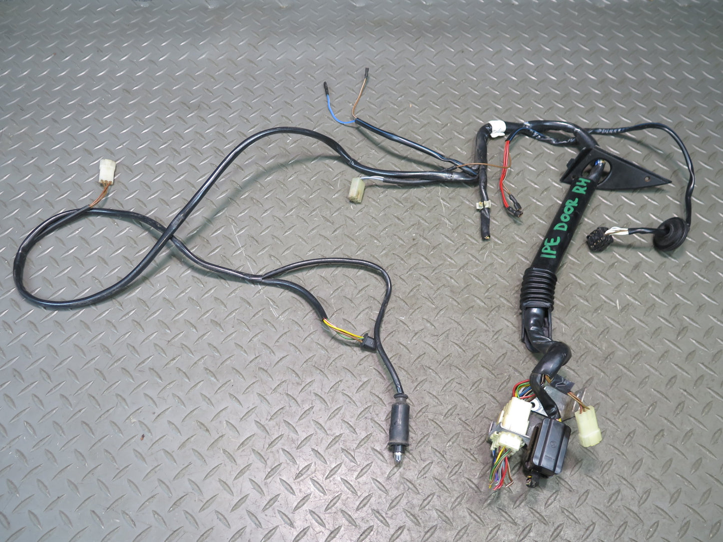 1987-1989 Porsche 928 S4 Right Passenger Side Door Wire Wiring Harness