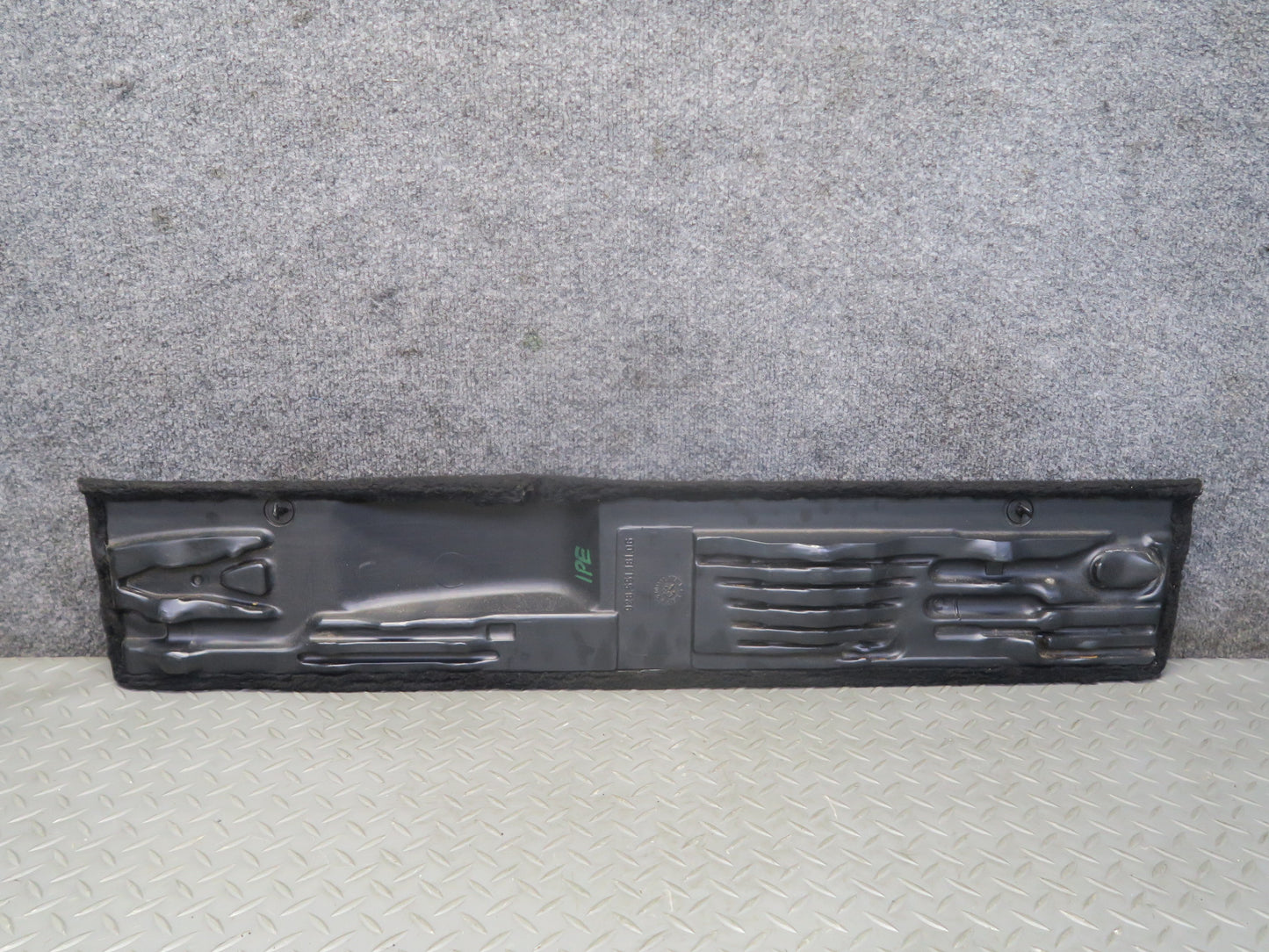 1984-1991 Porsche 928 S Rear Trunk Tool Holder Carpet Cover 92855118106