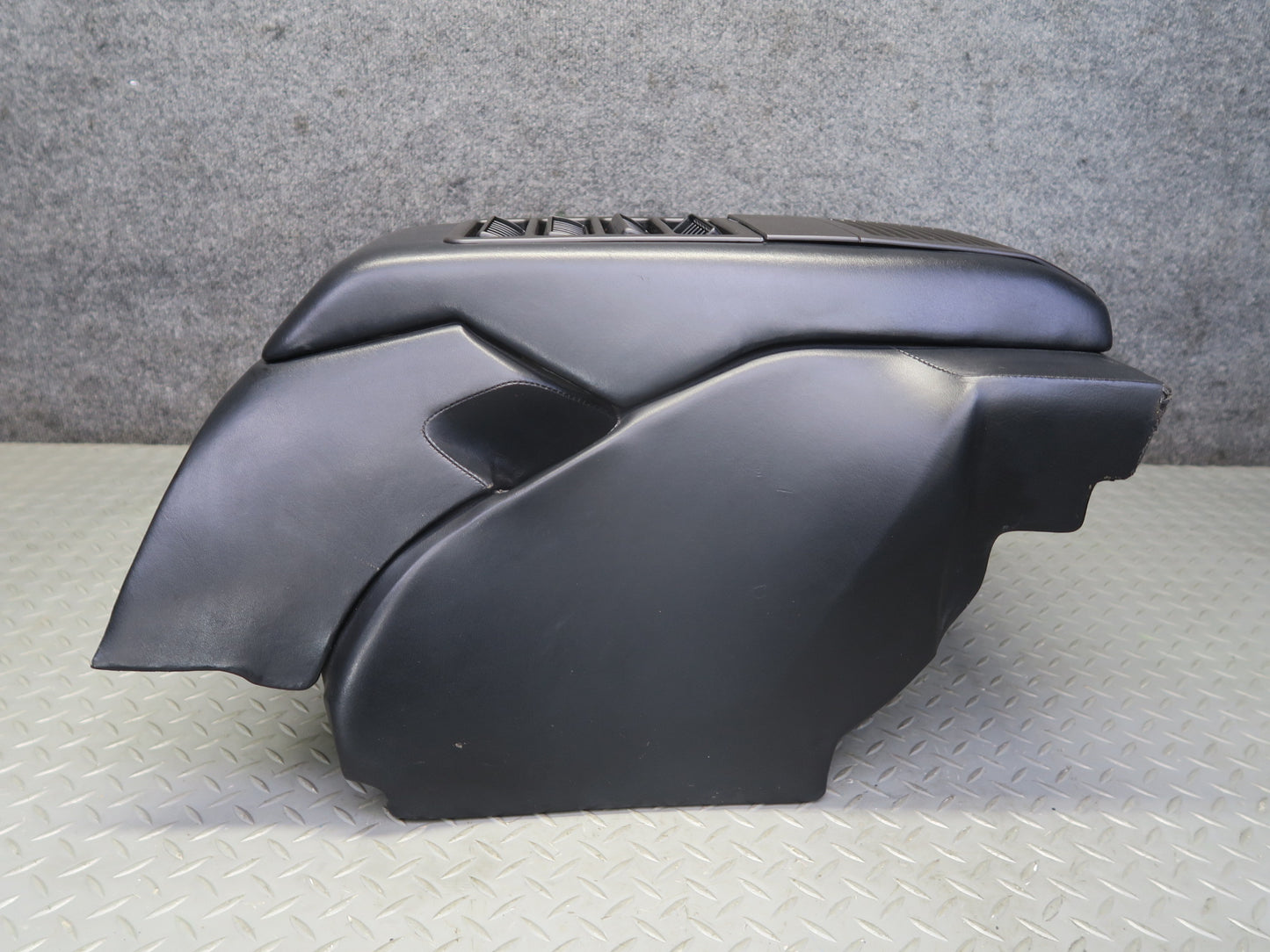 1984-1991 Porsche 928 S4 Rear Center Console Armrest Storage Compartment Black