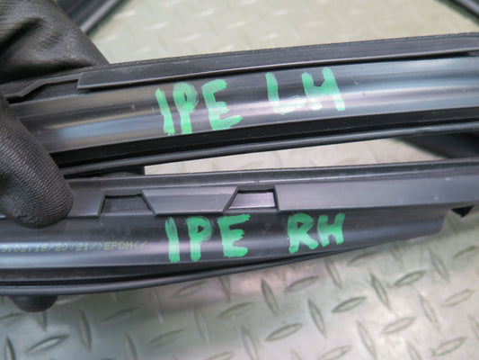 1984-1991 Porsche 928 S4 Left & Right Side Door Weatherstrip Seal