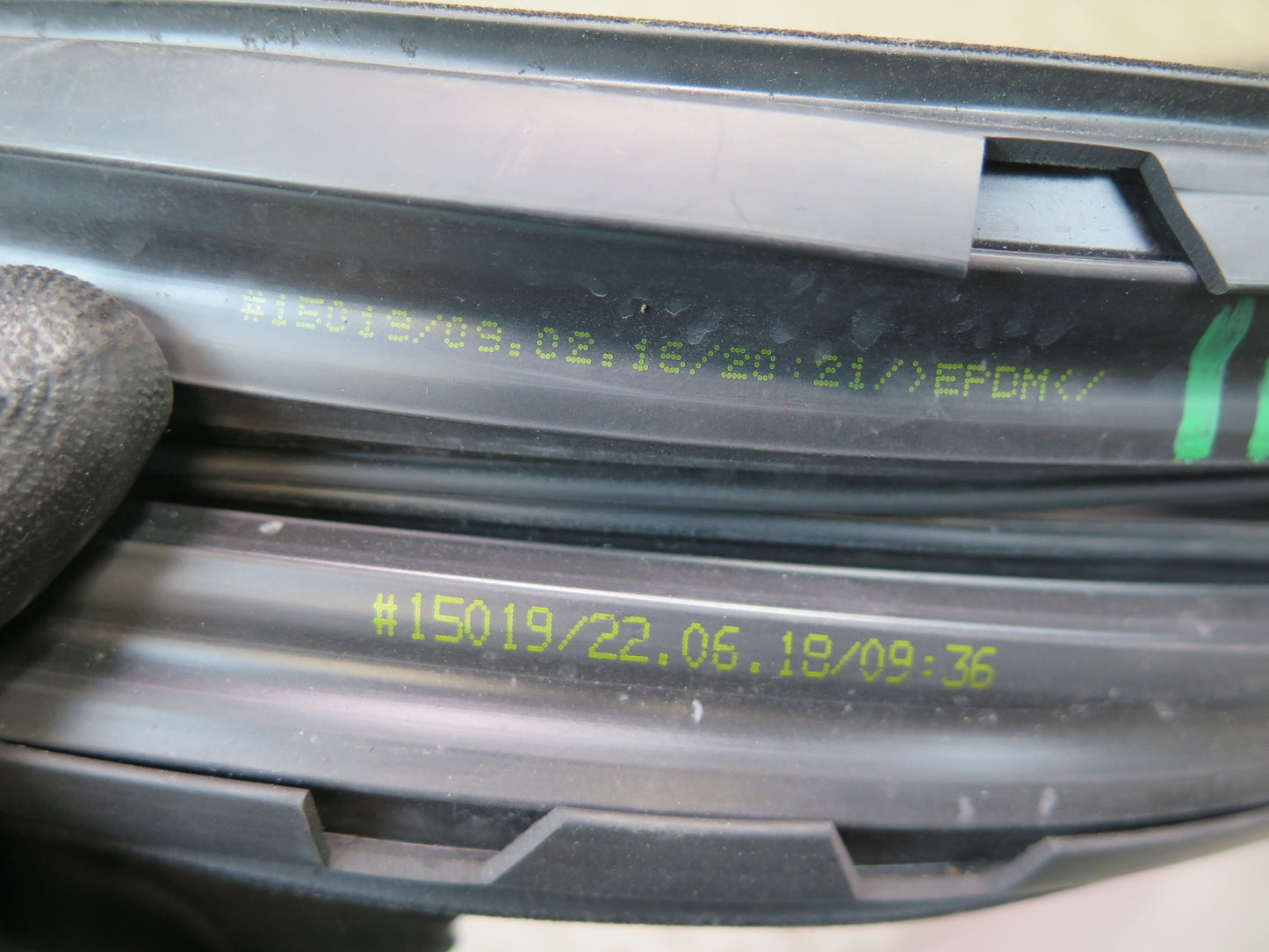1984-1991 Porsche 928 S4 Left & Right Side Door Weatherstrip Seal