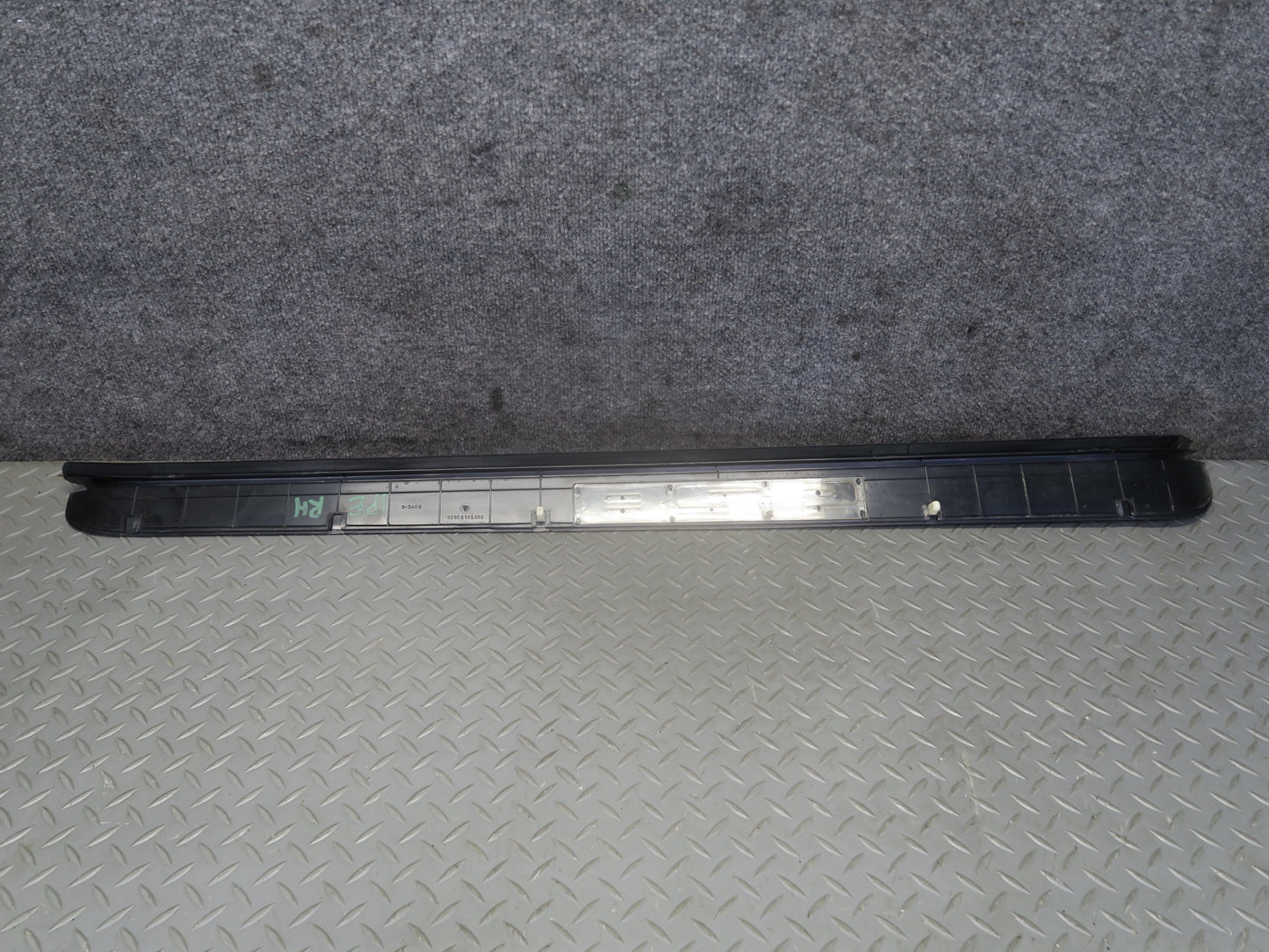 1984-1991 Porsche 928 Right Door Scuff Sill Plate Trim Cover 92855105602