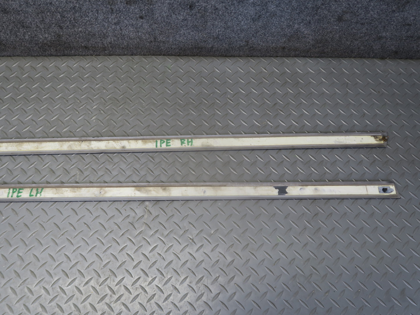 83-95 Porsche 928 S4 Right Left Fender Door Quarter Body Molding Panel Set of 5
