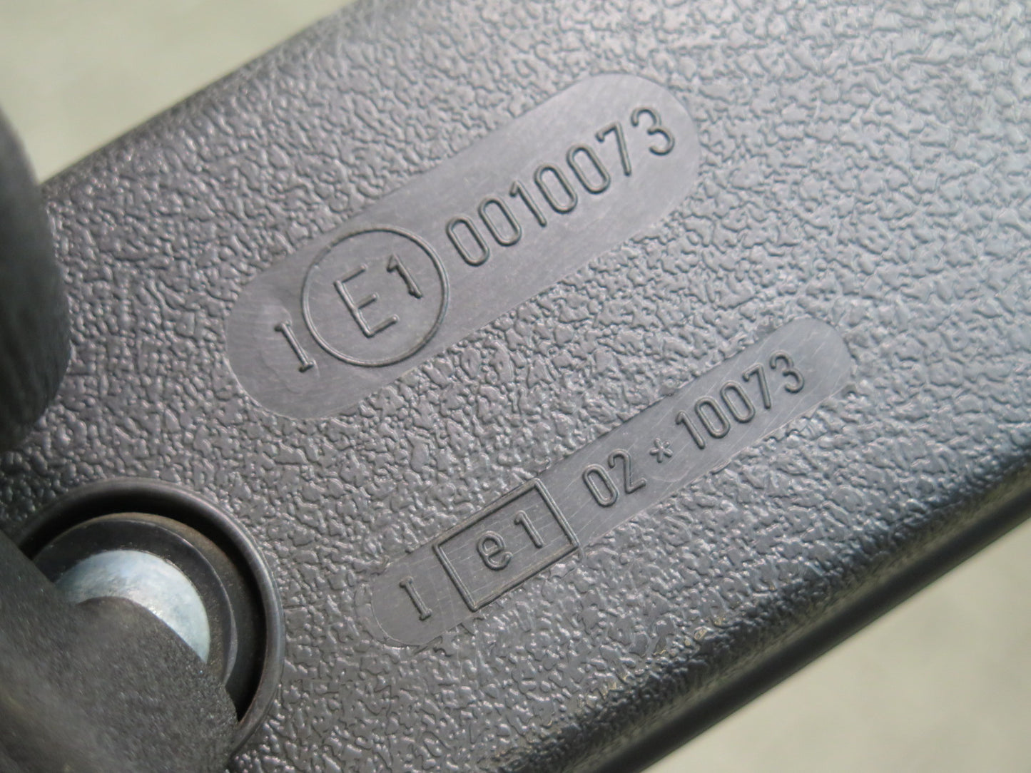 1984-1991 Porsche 928 Manual Dimming Interior Rear View Mirror