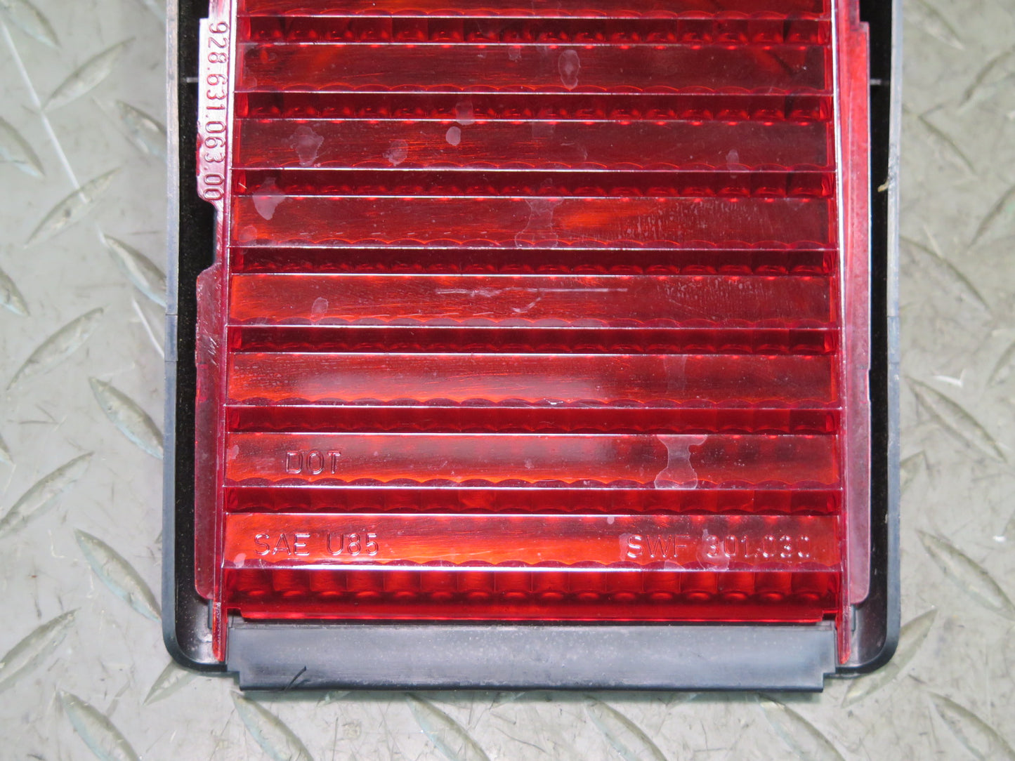 1984-1991 Porsche 928 Rear Third Brake Light Lamp 92863106300