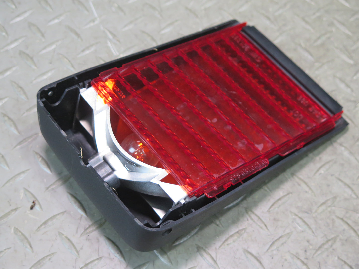 1984-1991 Porsche 928 Rear Third Brake Light Lamp 92863106300