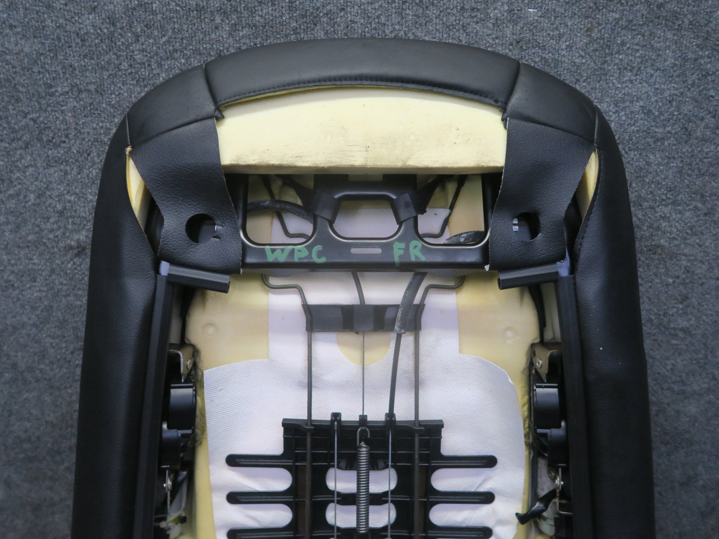 2003-2006 Porsche Cayenne 955 Front Right Seat Backrest Upper Leather Cushion