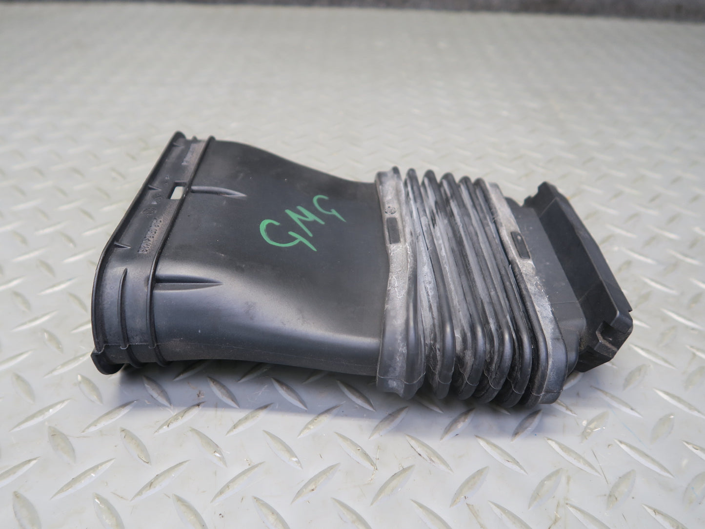 2017-2019 Mercedes X166 GLS450 3.0L M276 Air Cleaner Intake Duct Tube Hose