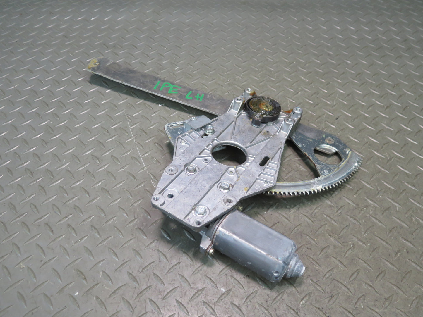 1984-1991 Porsche 928 Left Door Window Regulator w Motor