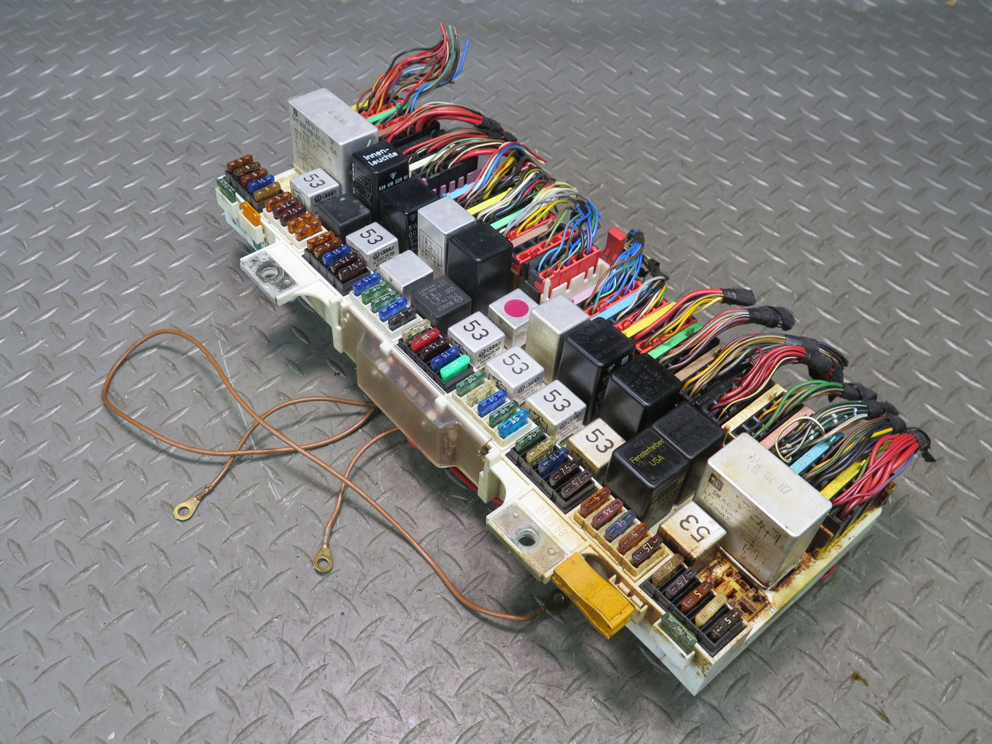 1987-1988 Porsche 928 Fuse Relay Box Module 92861010514