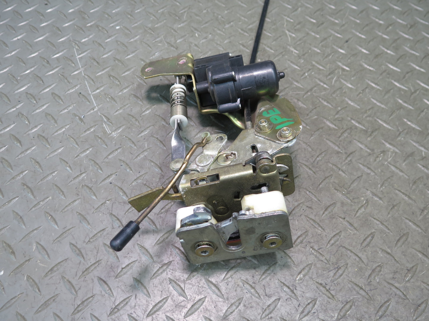 1984-1991 Porsche 928 Left Door Lock Latch Actuator 92853715303