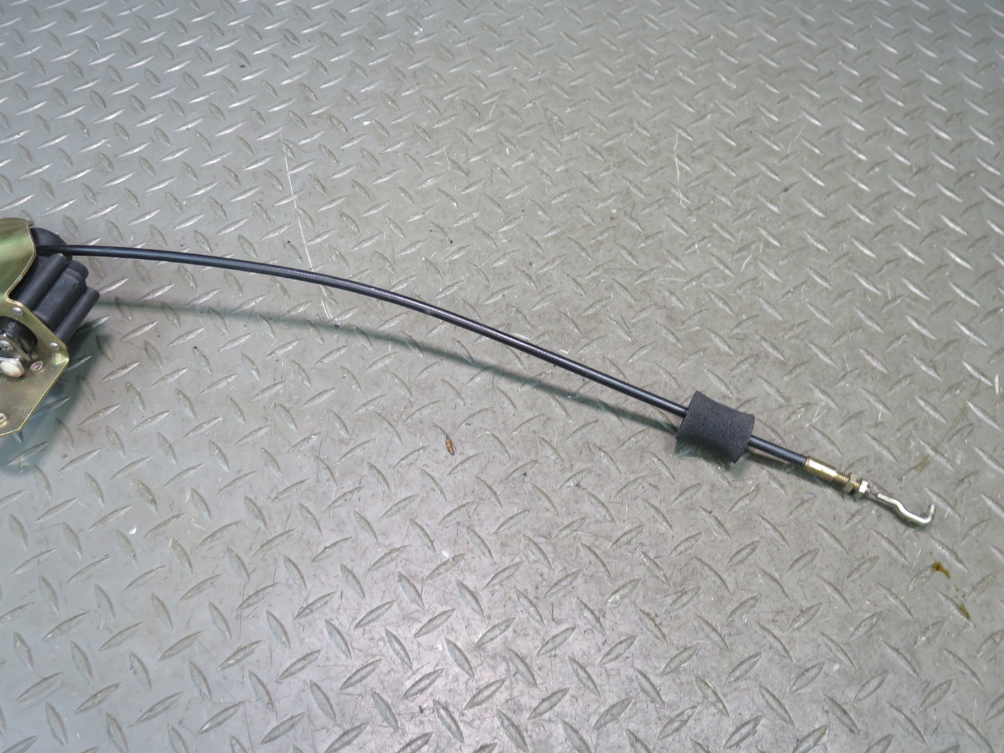 1984-1991 Porsche 928 Left Door Lock Latch Actuator 92853715303