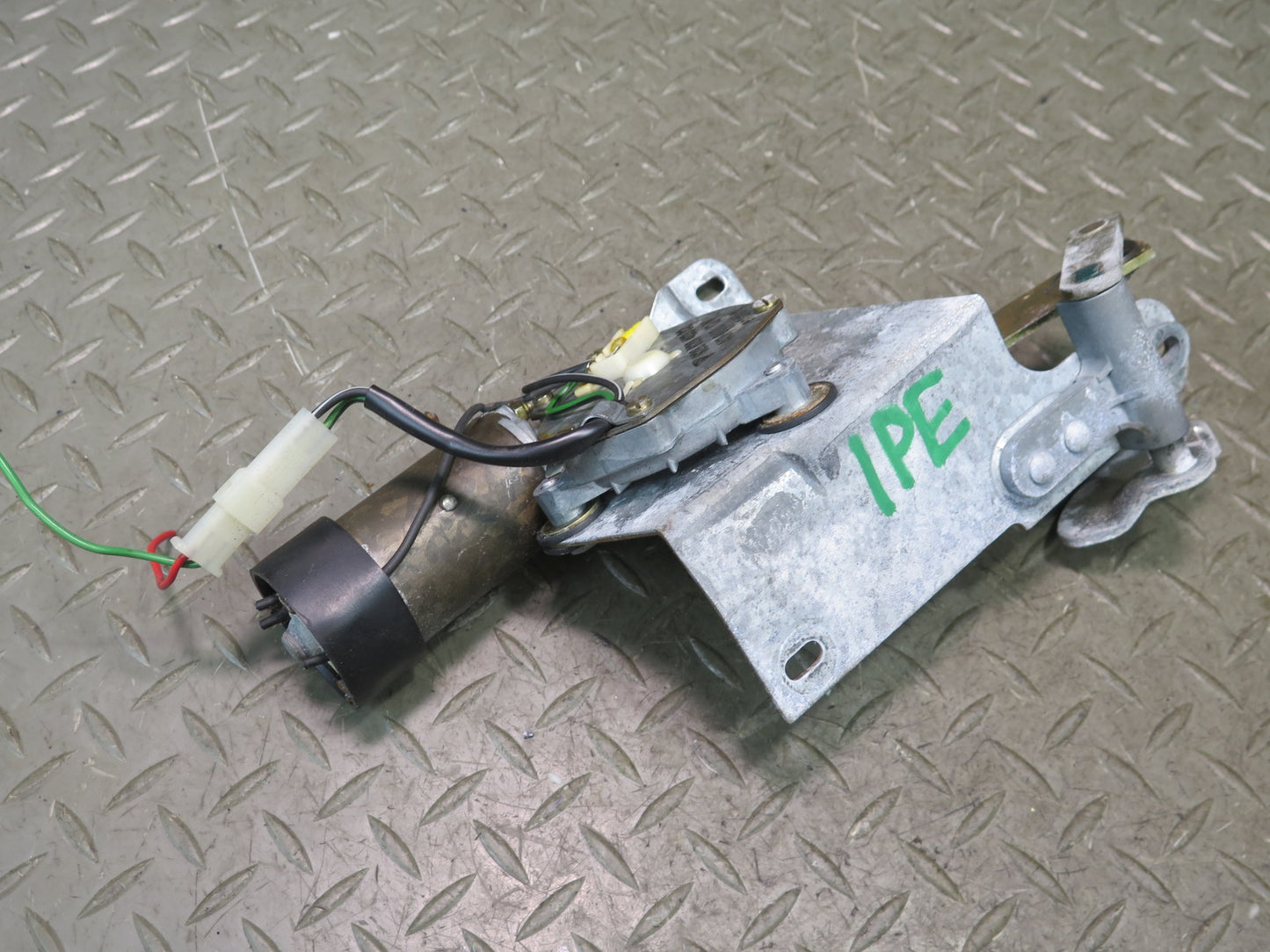 1984-1991 Porsche 928 Rear Trunk Tailgate Hatch Wiper Motor 92862840302
