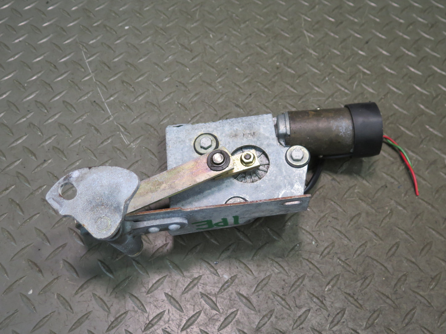 1984-1991 Porsche 928 Rear Trunk Tailgate Hatch Wiper Motor 92862840302