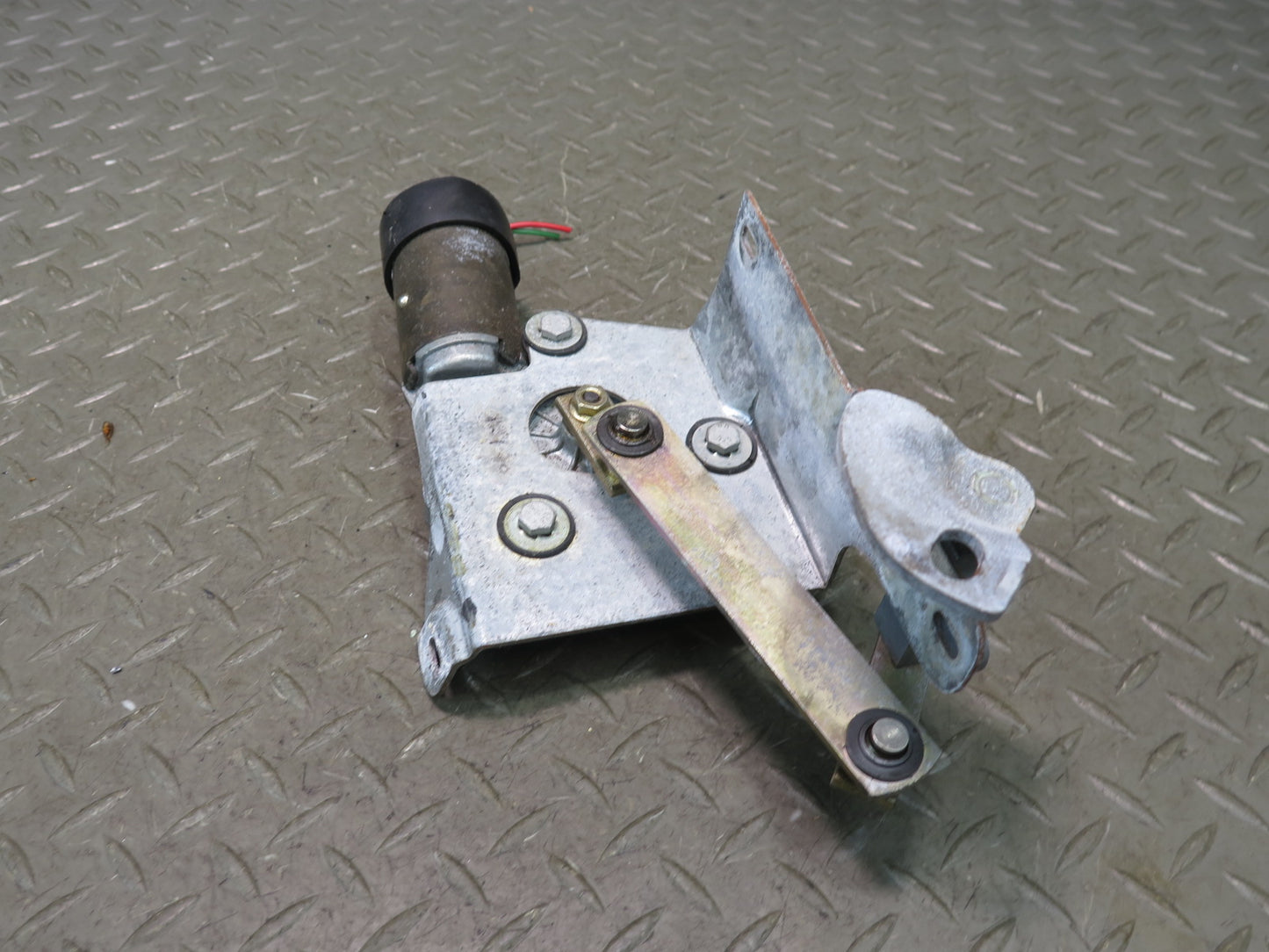 1984-1991 Porsche 928 Rear Trunk Tailgate Hatch Wiper Motor 92862840302