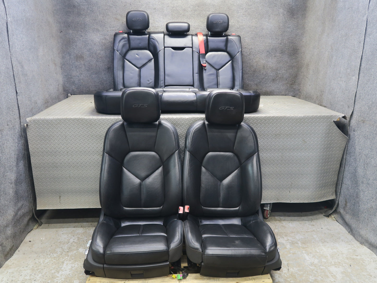 17-26 Porsche Macan GTS Front & Rear Heated Perforated Leather Seat Black Set