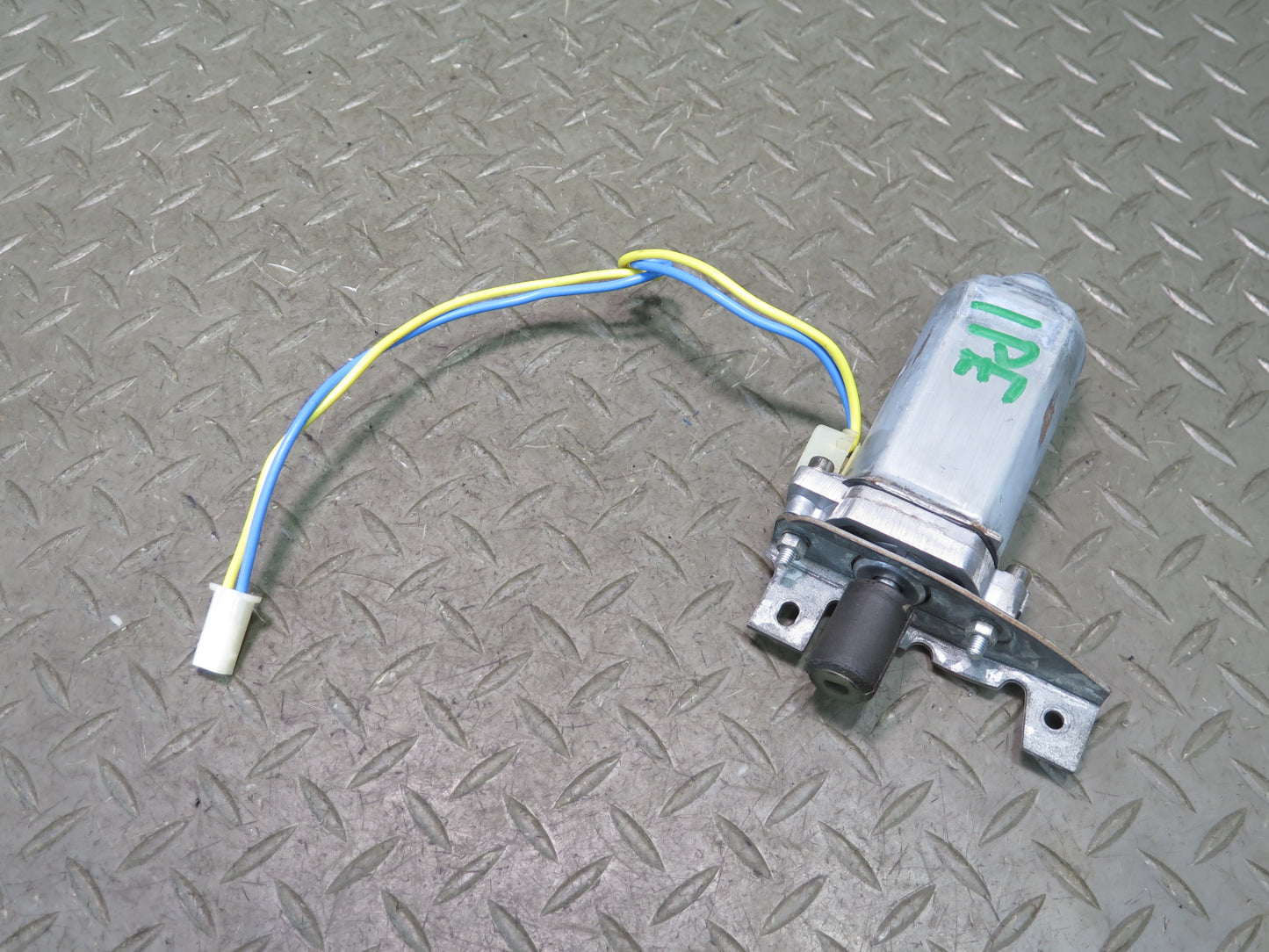 1984-1991 Porsche 928 Sunroof Motor Drive Unit Set of 2