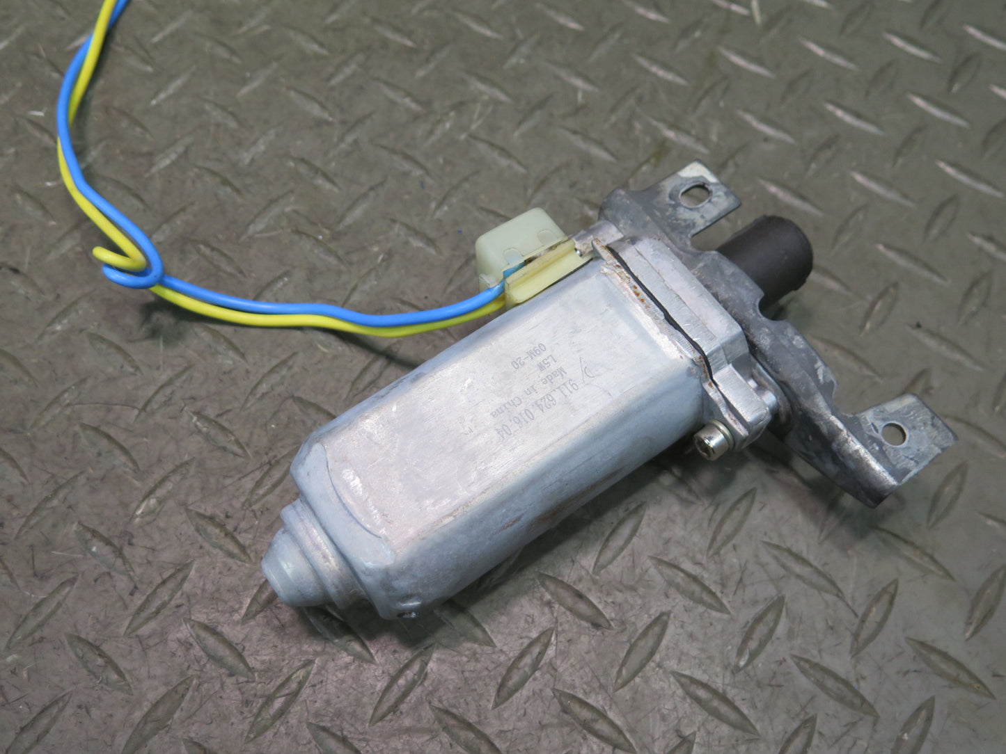 1984-1991 Porsche 928 Sunroof Motor Drive Unit Set of 2