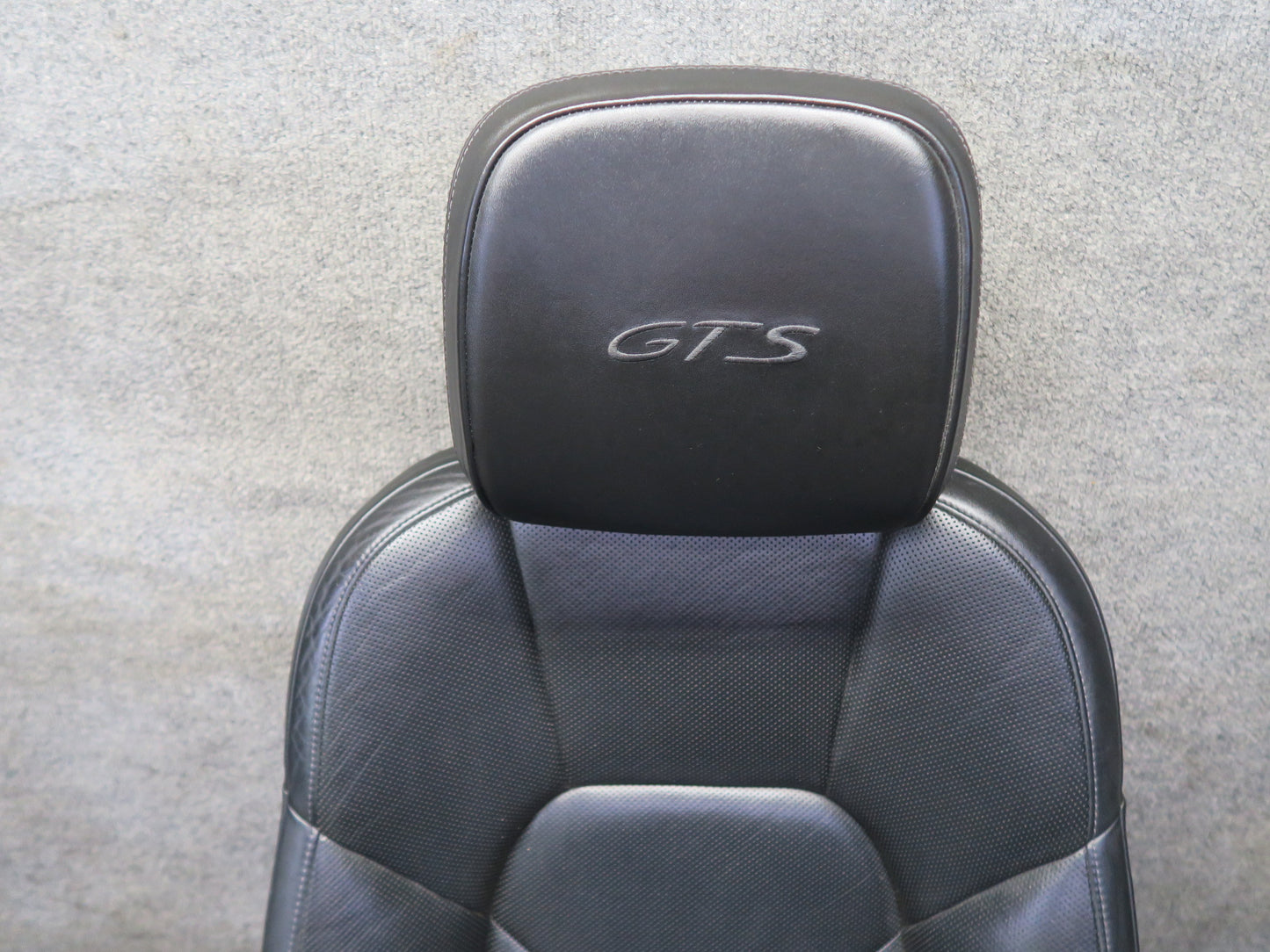 17-26 Porsche Macan GTS Front & Rear Heated Perforated Leather Seat Black Set