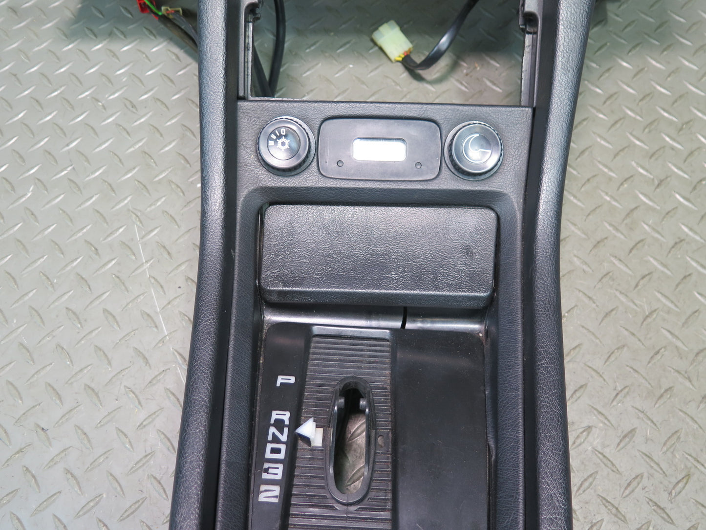 1984-1989 Porsche 928 A/T Front Center Console Shifter Trim Cover Panel w Switch