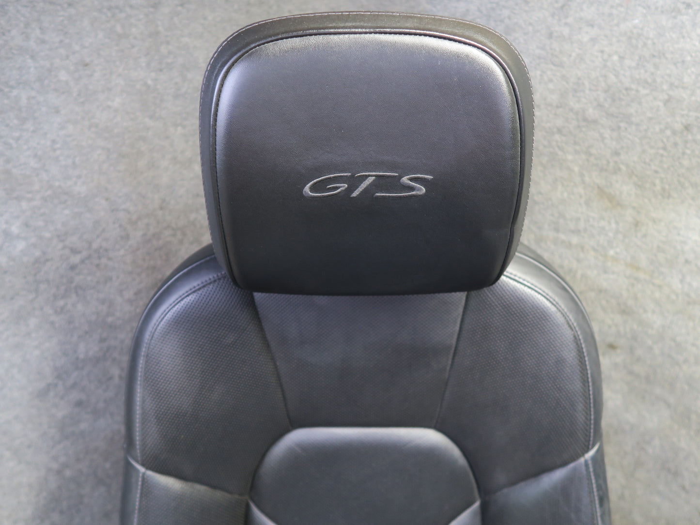 17-26 Porsche Macan GTS Front & Rear Heated Perforated Leather Seat Black Set