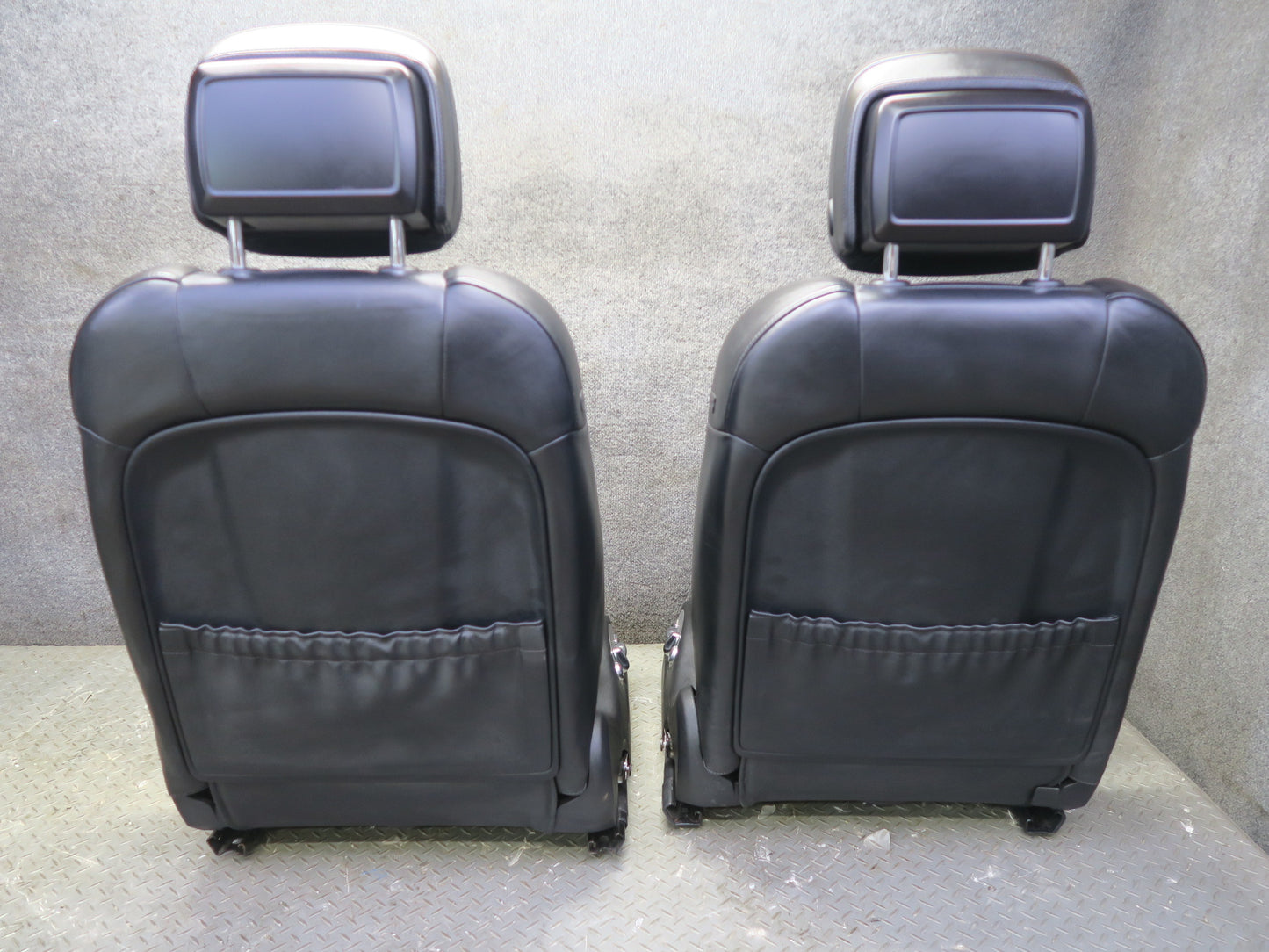 17-26 Porsche Macan GTS Front & Rear Heated Perforated Leather Seat Black Set