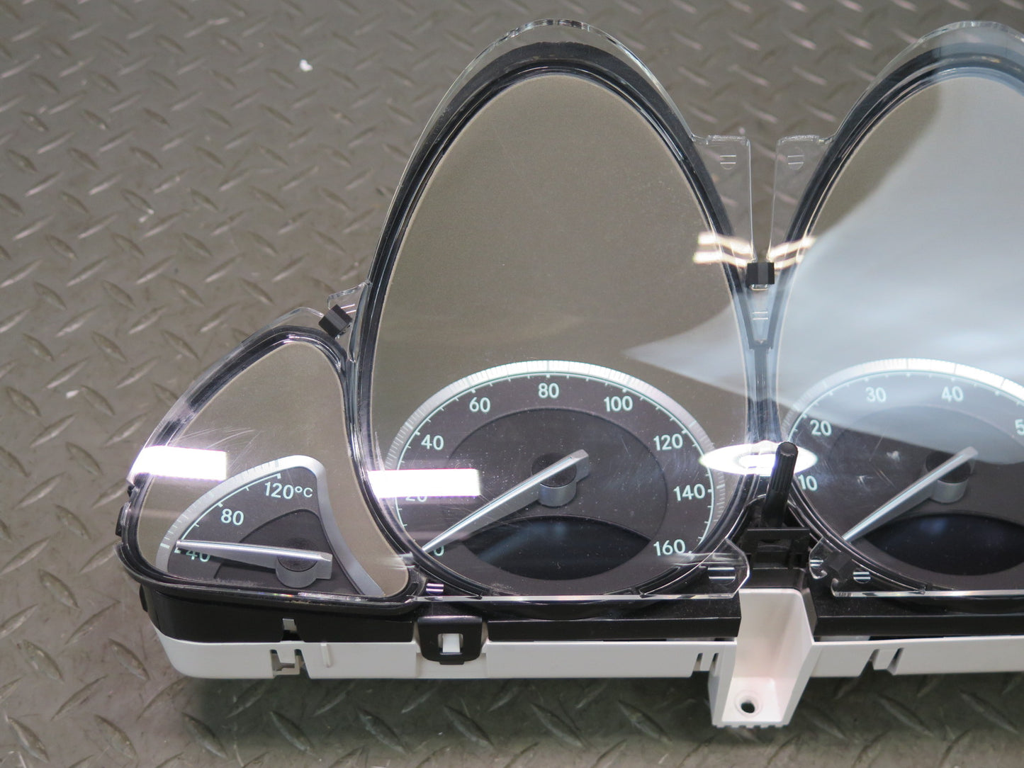 03-08 Mercedes R230 Sl-class Instrument Cluster Gauge Speedometer 112K Miles OEM