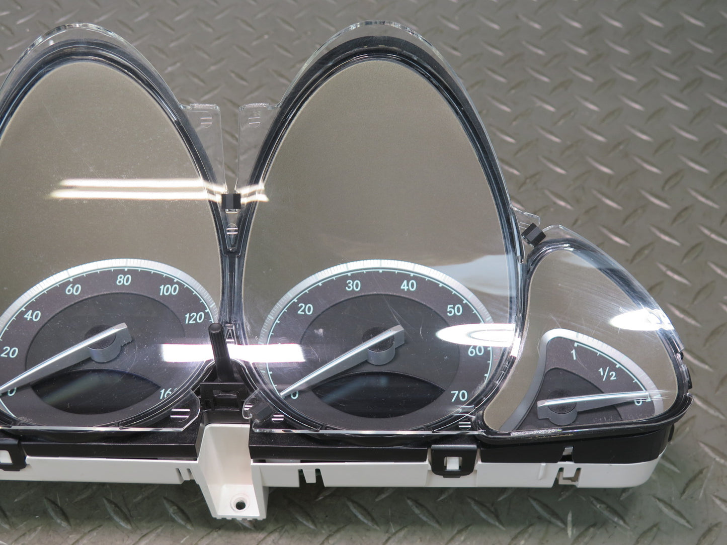 03-08 Mercedes R230 Sl-class Instrument Cluster Gauge Speedometer 112K Miles OEM