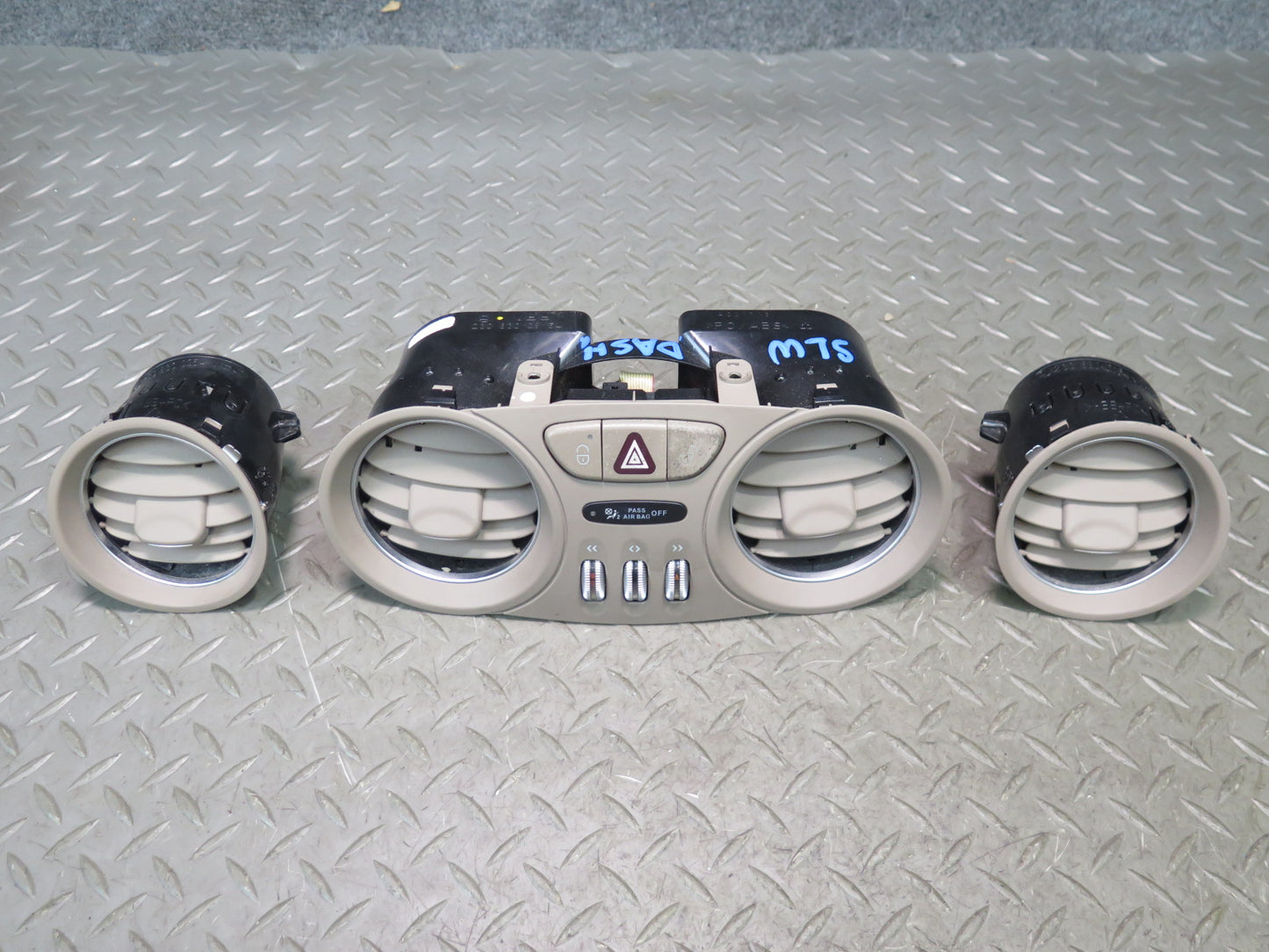 07-12 Mercedes R230 Sl-class Set of 3 Dash Center Left Right Air Vent Brown OEM