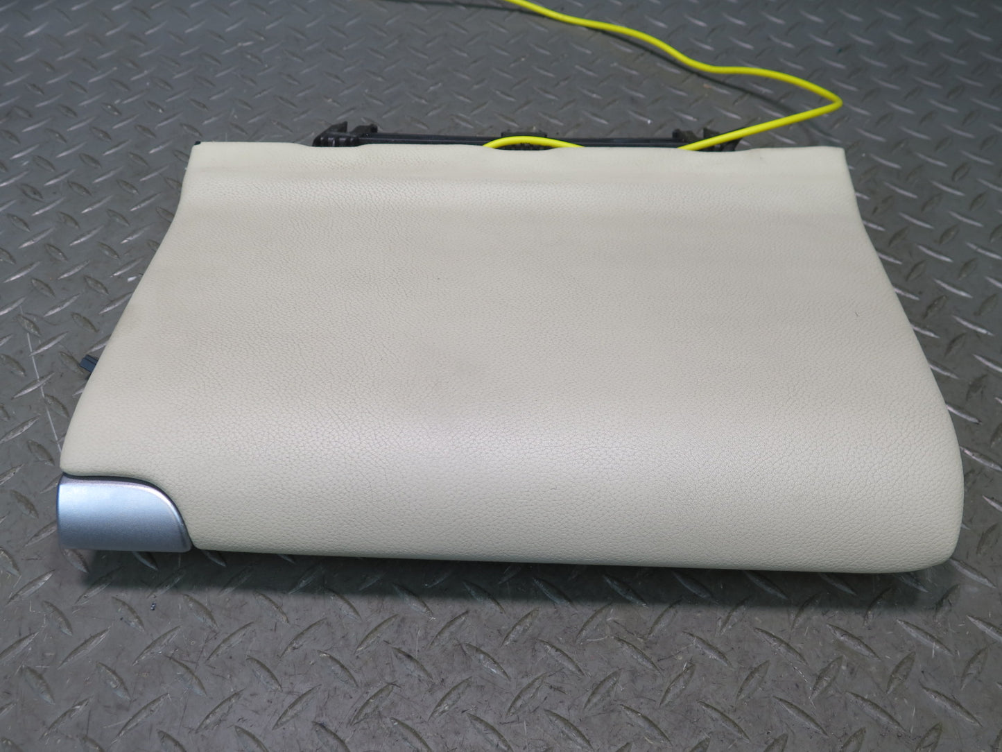 07-12 Mercedes R230 Sl-class Rear Seat Left Storage Compartment Cover Beige OEM
