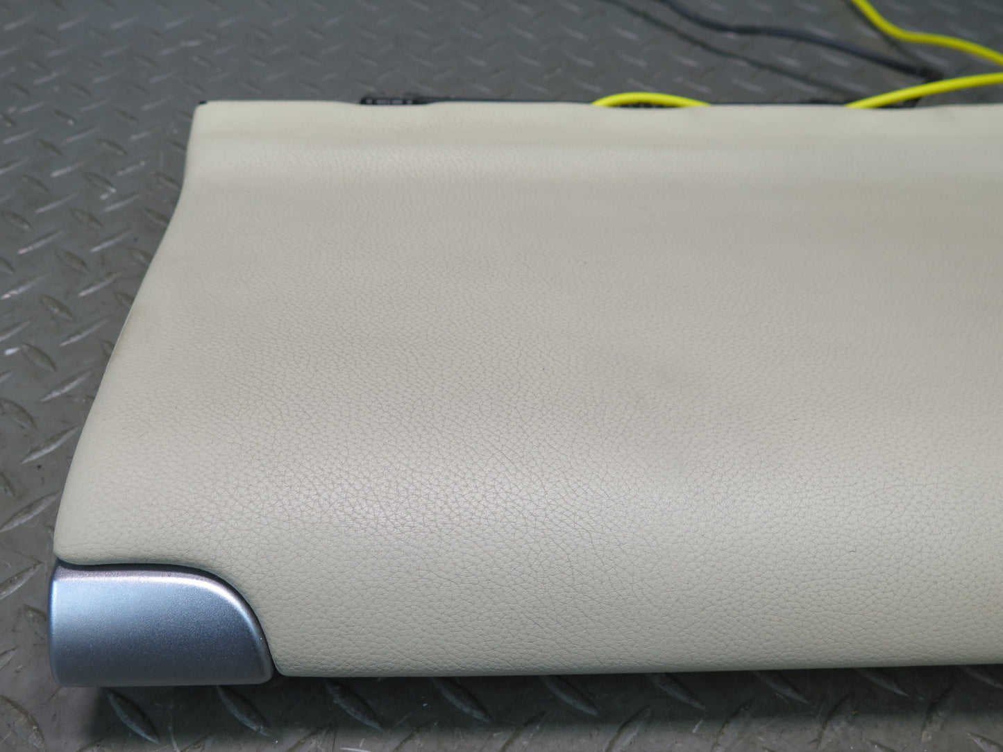 07-12 Mercedes R230 Sl-class Rear Seat Left Storage Compartment Cover Beige OEM