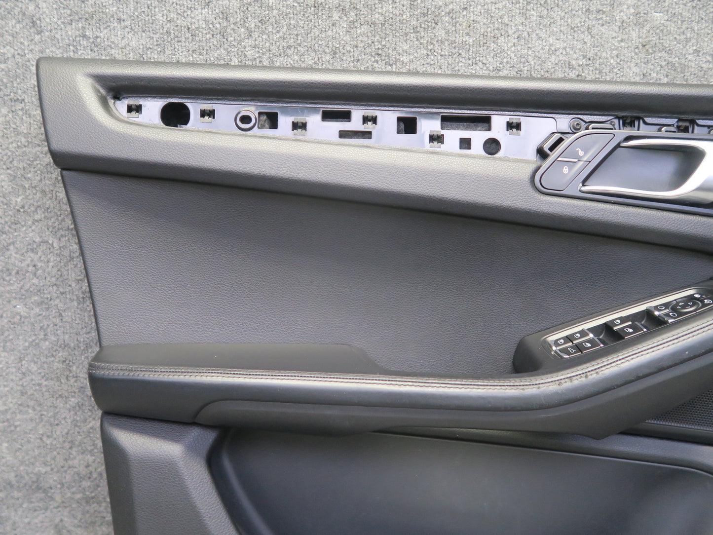 2015-2018 Porsche Macan Front Left & Right Door Trim Cover Panel Set of 2