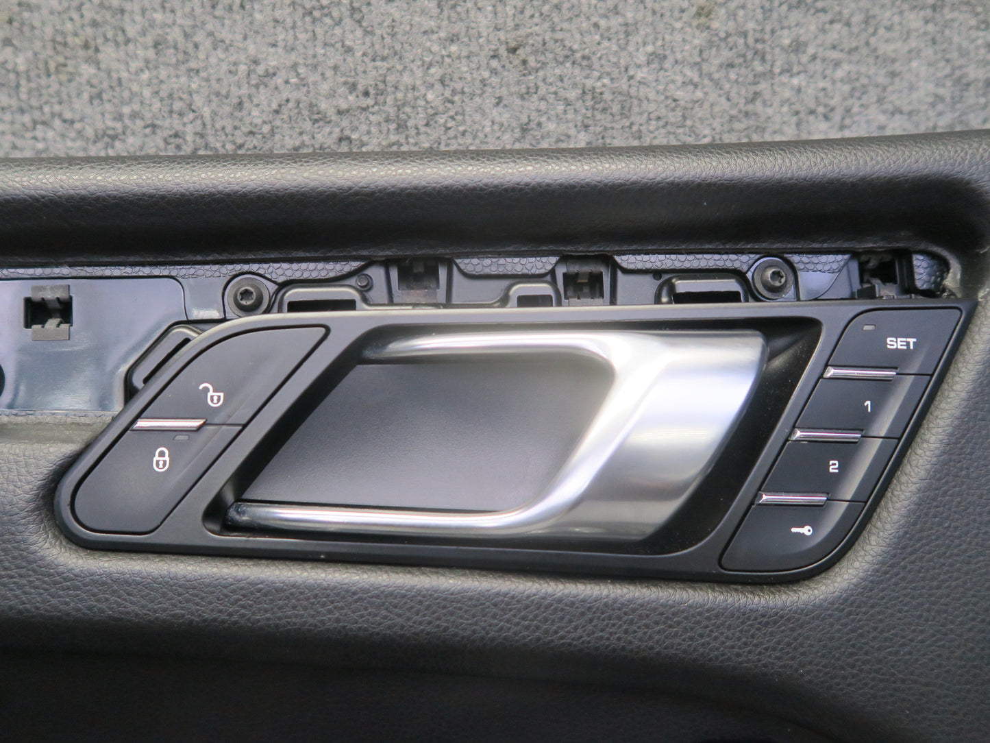 2015-2018 Porsche Macan Front Left & Right Door Trim Cover Panel Set of 2