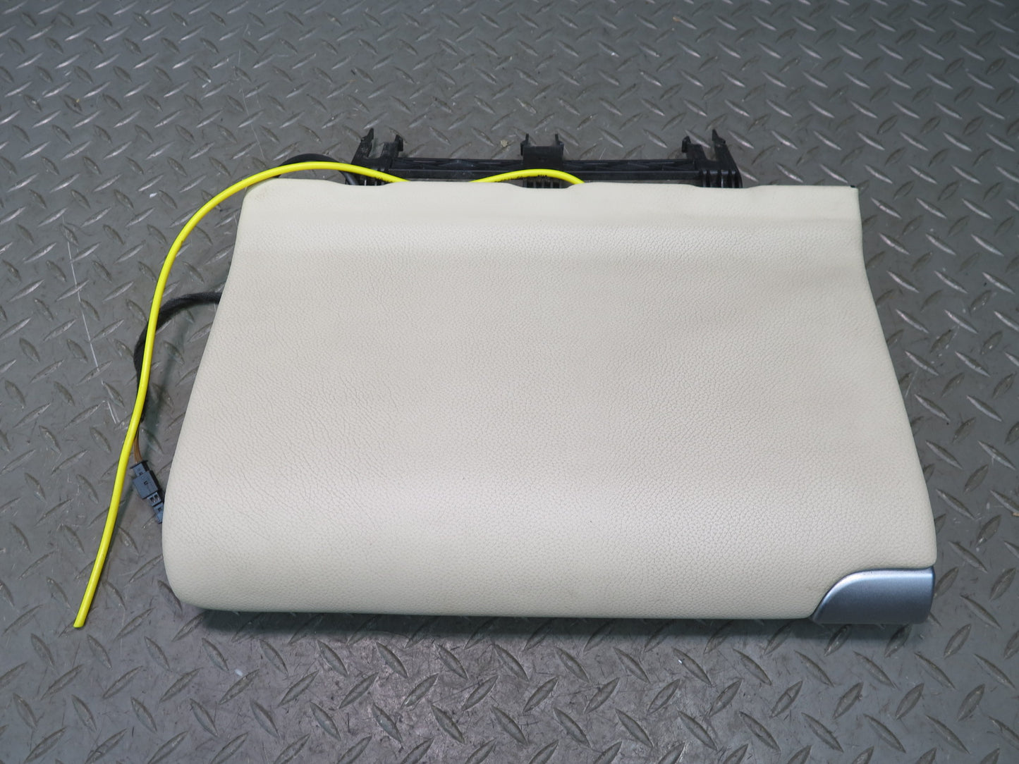 07-12 Mercedes R230 Sl-class Rear Seat Right Storage Compartment Cover Beige OEM