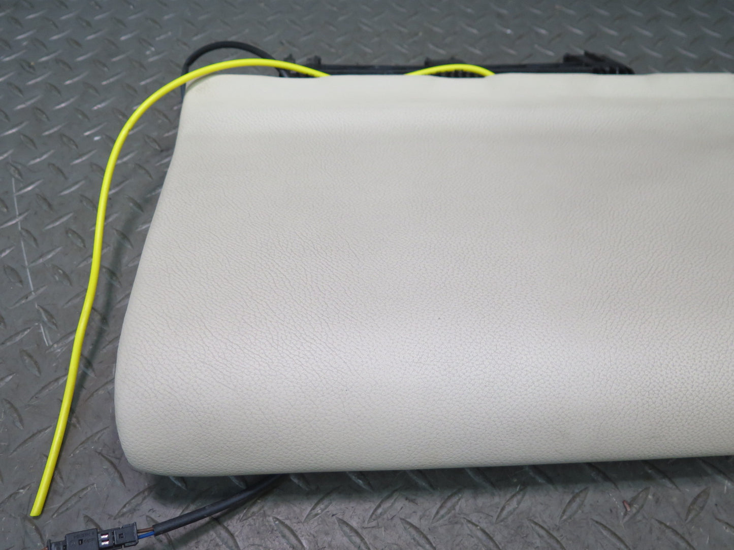 07-12 Mercedes R230 Sl-class Rear Seat Right Storage Compartment Cover Beige OEM