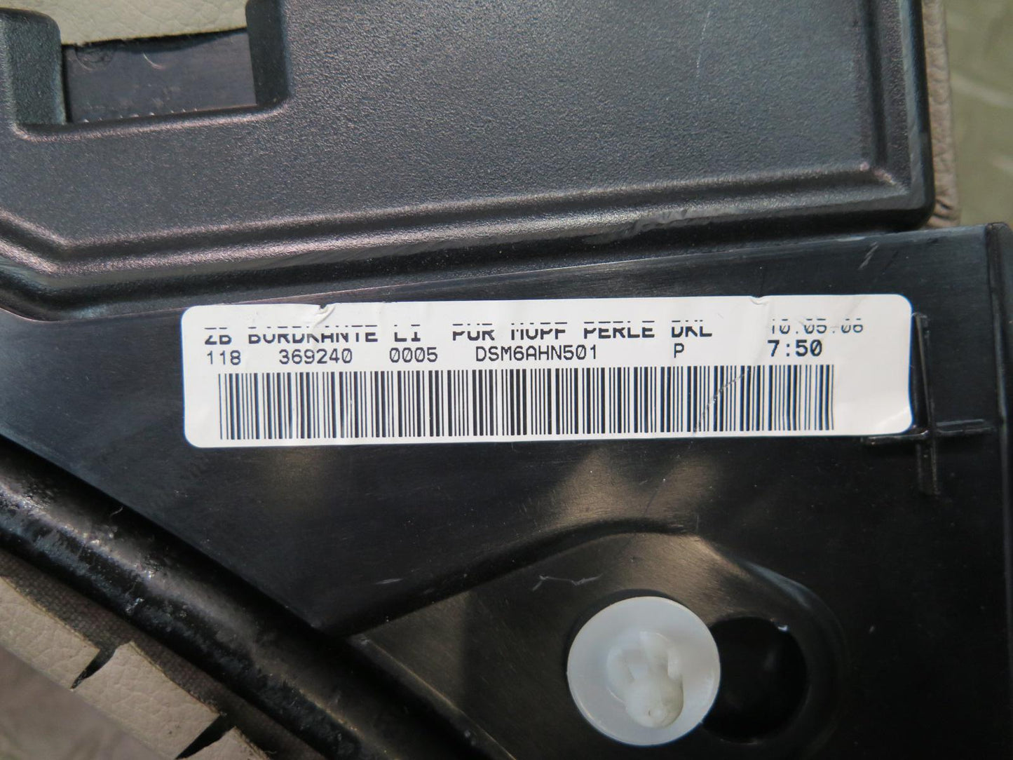 03-12 Mercedes R230 Sl-class Rear Left Quarter Hinge Flap Trim Edge Cover OEM