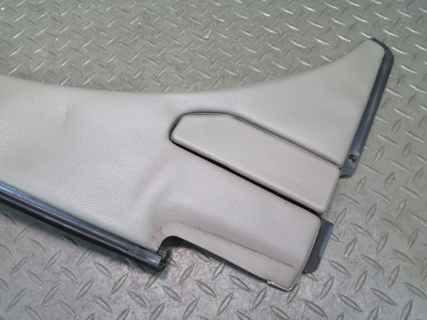 03-12 Mercedes R230 Sl-class Rear Left Quarter Hinge Flap Trim Edge Cover OEM